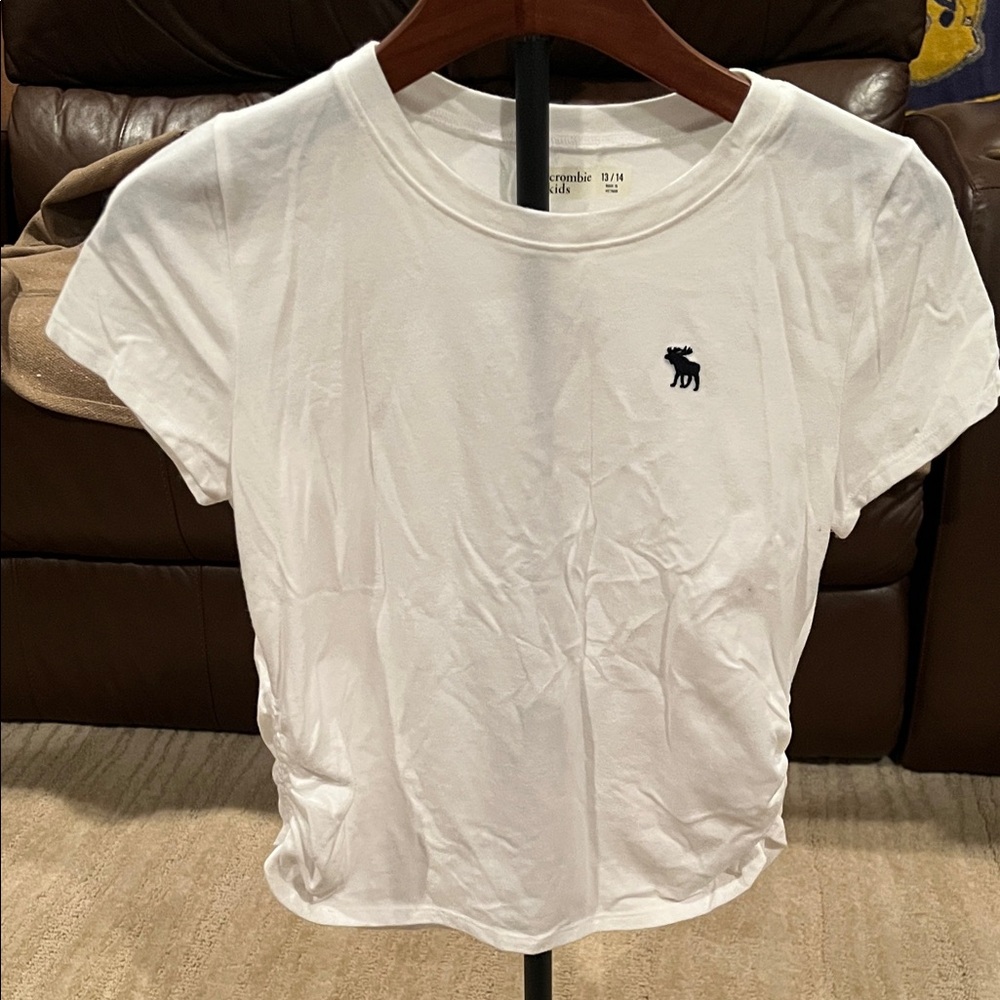 Abercrombie & Fitch White Short Sleeve Tee